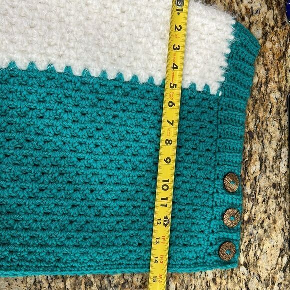 Hand Knitted White Turquoise Short Sleeve Turtleneck Crop Sweater Size XS/S - Picture 5 of 5